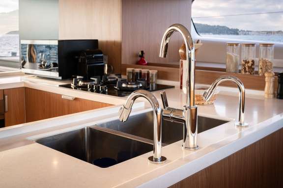 Image of CRAFT WITH A SEA yacht #11