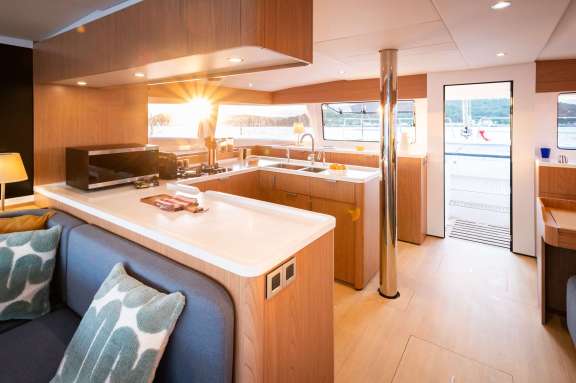 Image of CRAFT WITH A SEA yacht #9
