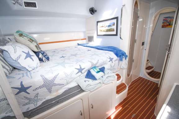 Image of PELICAN yacht #12