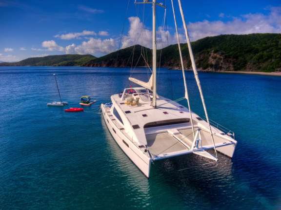 Zingara anchored off of Trunk bay near to the Baths