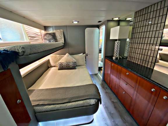 Port Stateroom - Ensuite Double w/single above