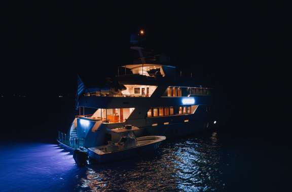 Image of LEVERAGE yacht #19