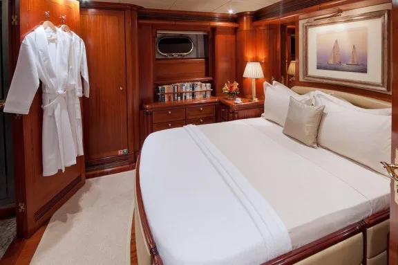Twin Cabin