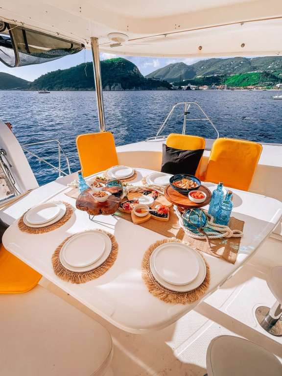 Aft deck lounge and dining area