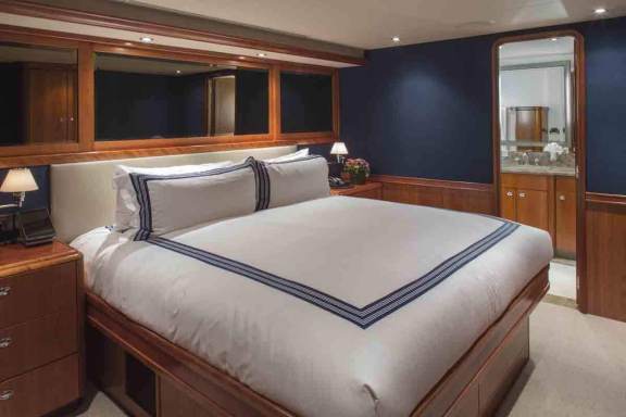 Guest King Stateroom