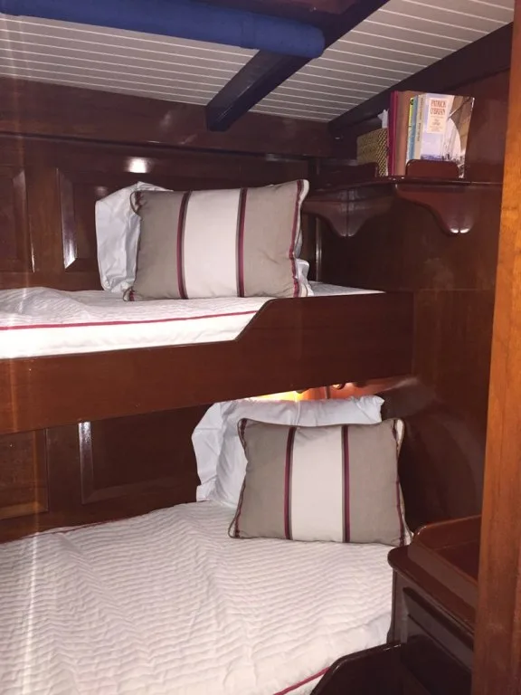 Upper/Lower Guest Cabin