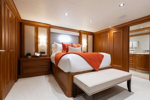 Queen Guest Stateroom