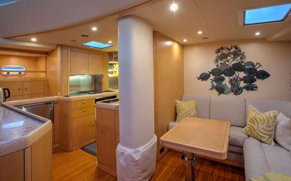 Image of DAMA DE NOCHE yacht #3