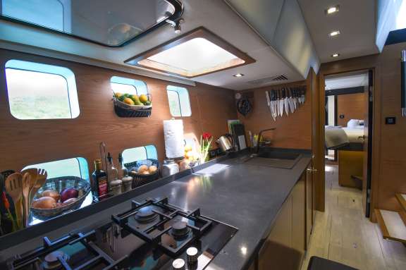 Image of EUPHORIA yacht #12