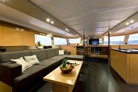 Image of Luxury TW60 4 Cabin Premium yacht #3
