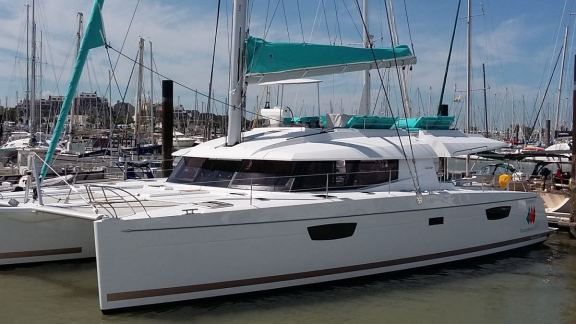 Image of Luxury TW60 4 Cabin yacht #5