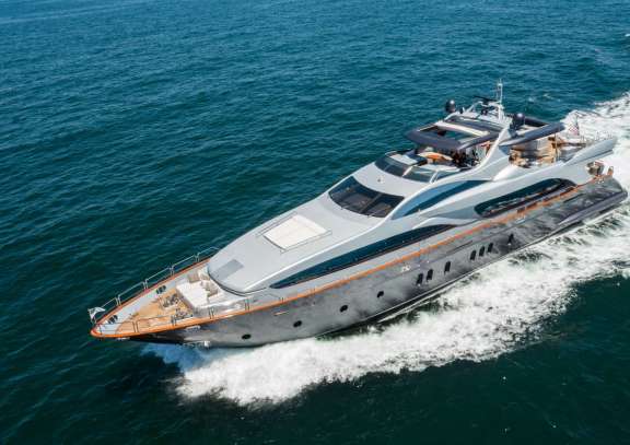 Image of TAIL LIGHTS yacht #18