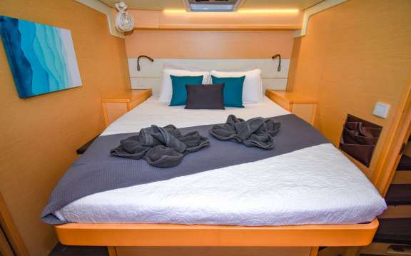 Image of SHANGRI LA yacht #18