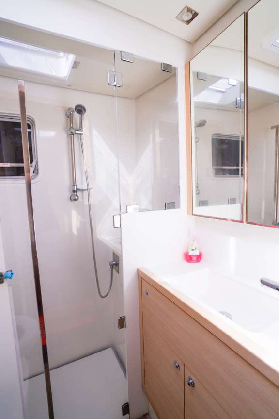 Image of DREAM LAGOON 620 yacht #9