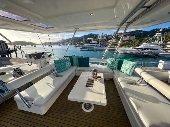 Image of DOLPHIN DAZE yacht #17