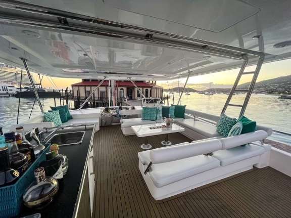 Image of DOLPHIN DAZE yacht #3