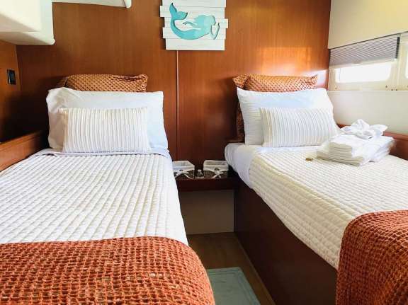 Image of DOLPHIN DAZE yacht #9