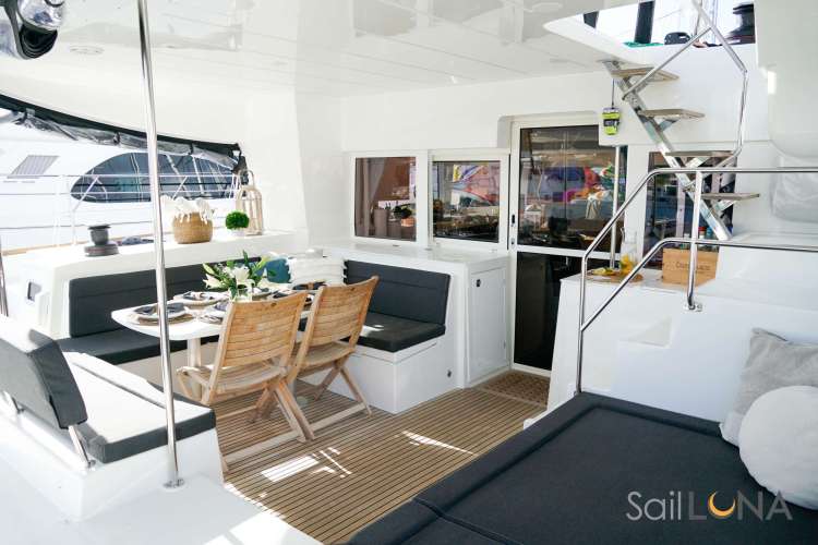 Gather around the al fresco dining table for gourmet meals—with waterfront views, of course.