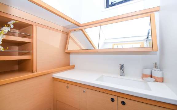 Image of OUI CHERIE yacht #5