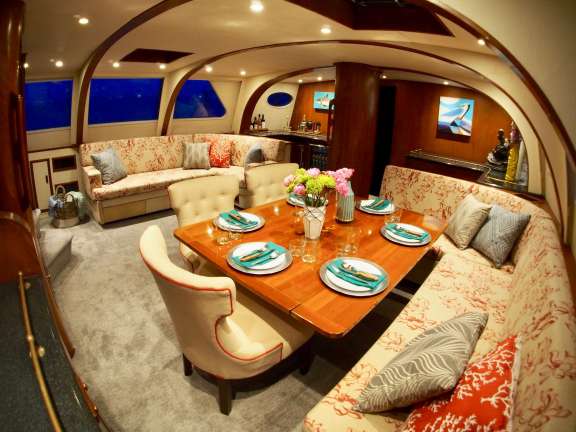 Image of AUGUST MAVERICK yacht #3