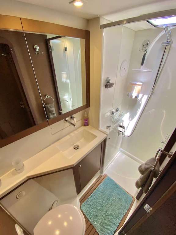 Image of RAPSCALLION yacht #9