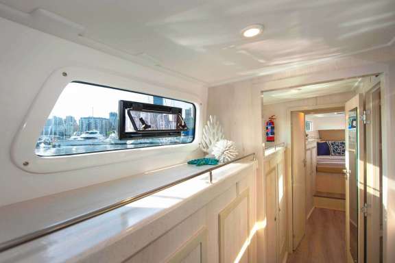 Image of BAREFEET RETREAT yacht #10