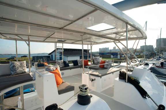 Image of BAREFEET RETREAT yacht #12