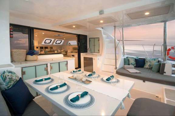 Image of BAREFEET RETREAT yacht #5