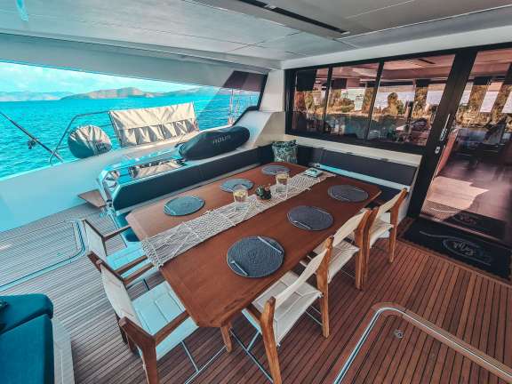 Alfresco Dining - Cockpit