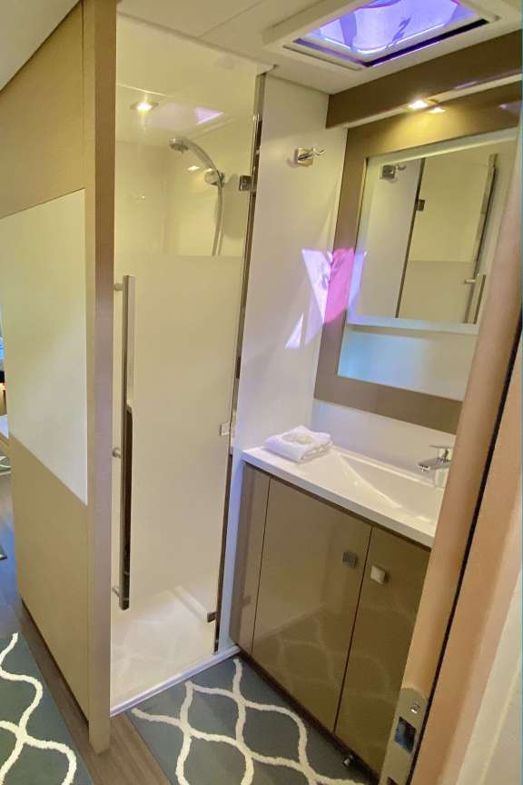 Image of LADY CATRON yacht #13