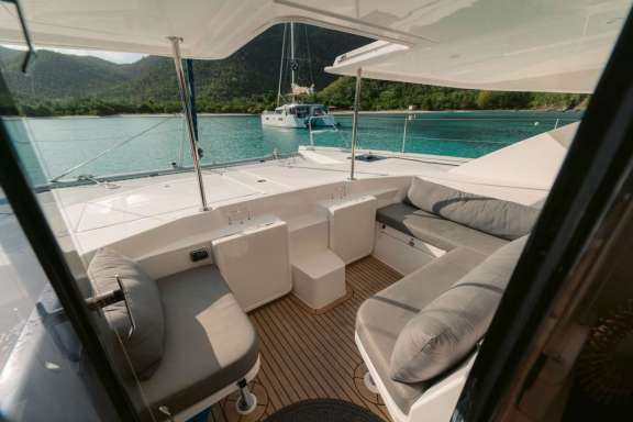 Image of VICARIOUS yacht #5