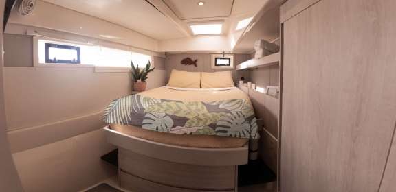 Image of VICARIOUS yacht #6