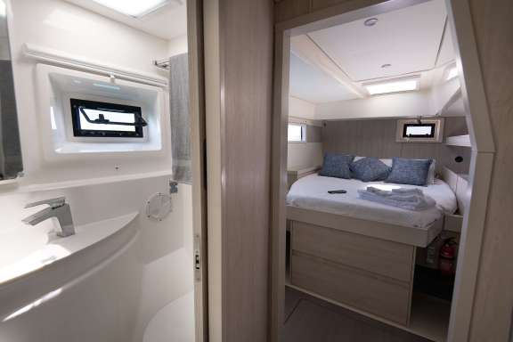 Image of VICARIOUS yacht #8