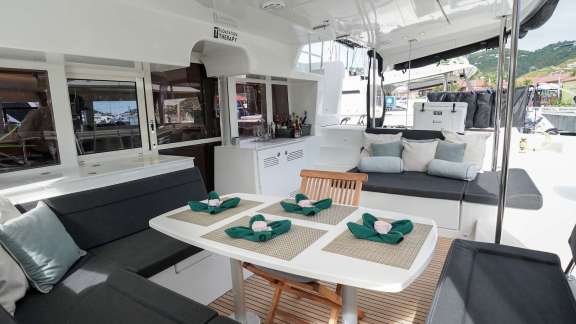 Image of FLOATATION THERAPY yacht #14