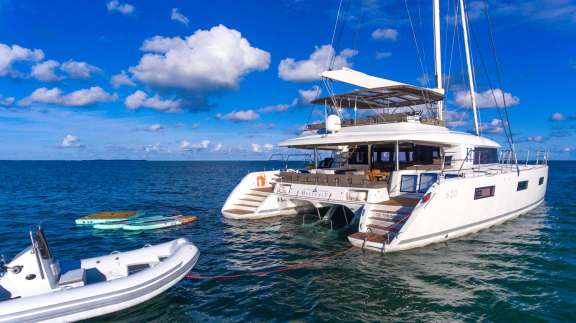 Image of HEAVENLY yacht #17