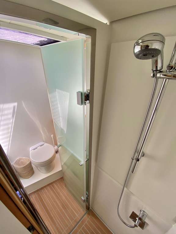 Image of HEAVENLY yacht #9