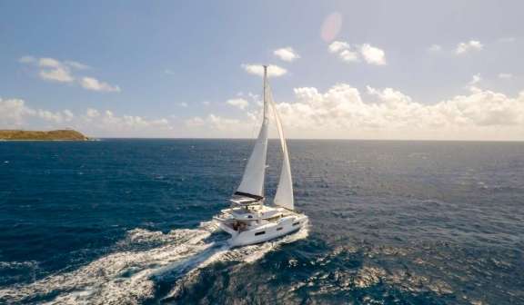 Image of ON A WHIM III yacht #19