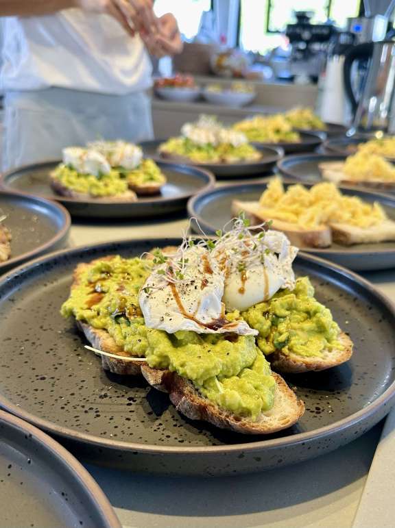 Image of THE PURSUIT yacht #16