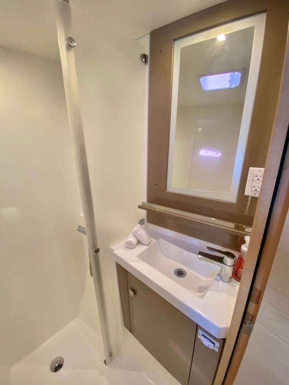 Image of OCEANFRONT PROPERTY yacht #17