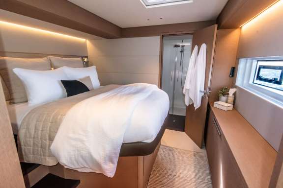 Image of C’EST LA VIE yacht #6