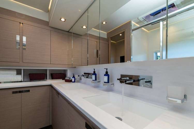 Double vanity