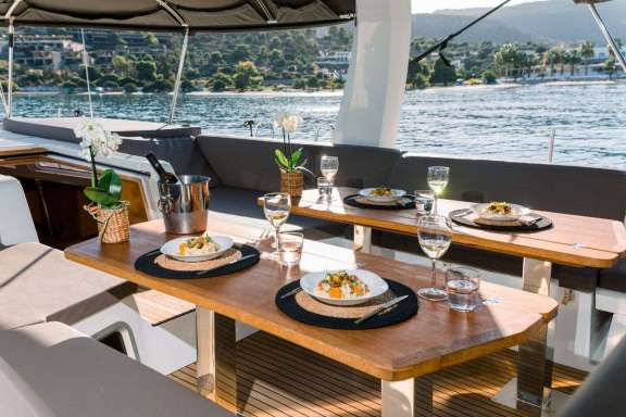 Image of EUPHORIA yacht #14