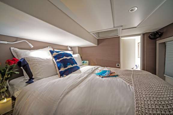 Image of INTERLUDE yacht #6