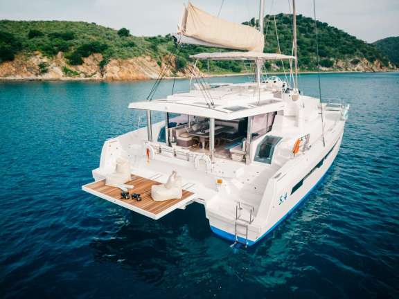 Image of ISLAND KISSES yacht #15