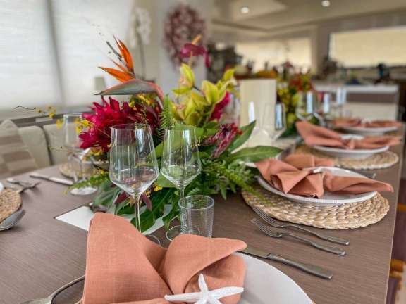 Image of ISLAND KISSES yacht #4