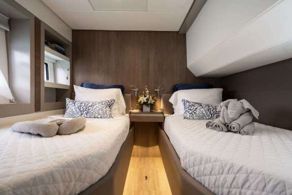 Image of WINDWARD yacht #12