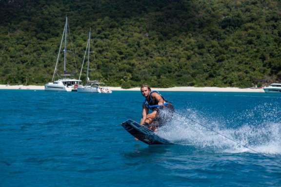 Image of WINDWARD yacht #16