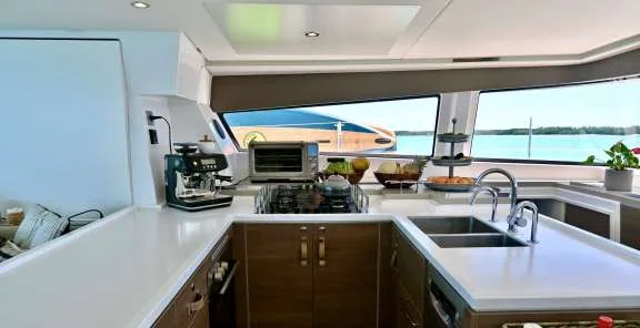 Image of DRIFT (Formerly Location) yacht #10