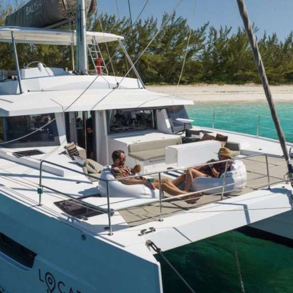 Forward Cockpit and Lounge