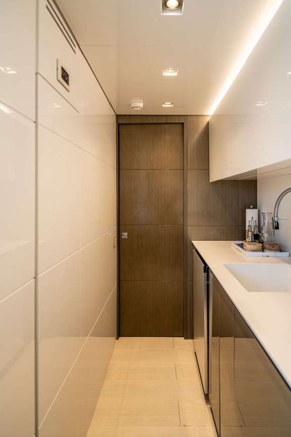 Image of THE PEDDLER yacht #13